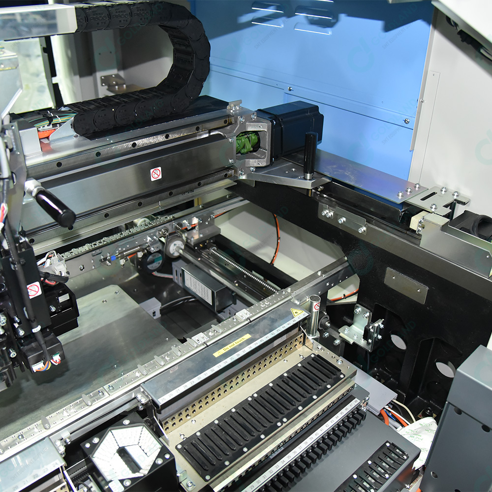 YAMAHA YS12 Surface Mount Pick and Place Machine  Precision High Speed Component Placement for SMT Production