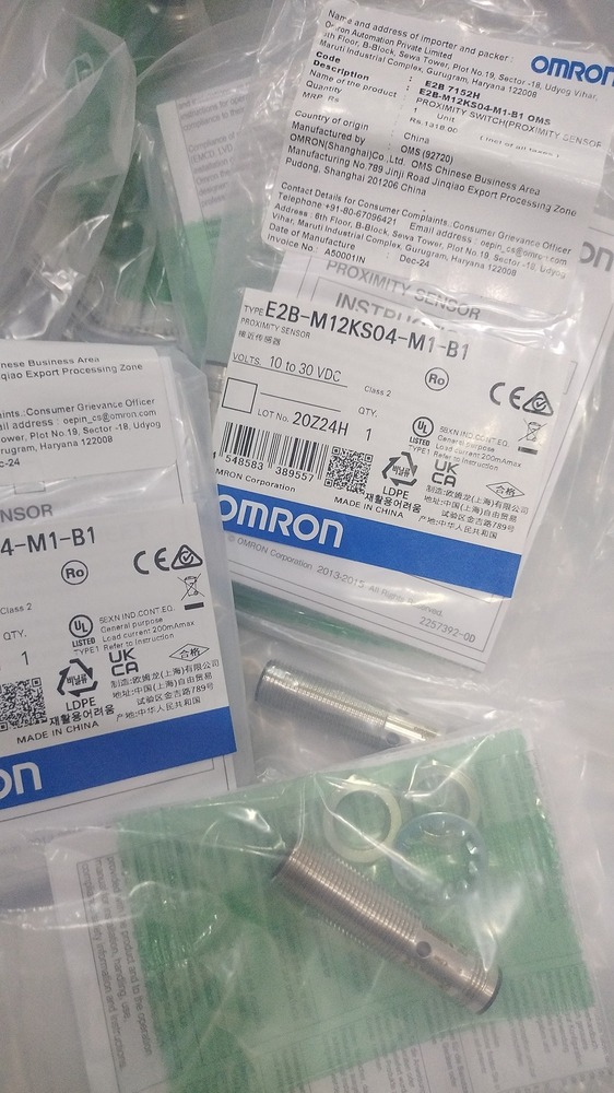 OMRON PROXIMITY SENSOR, E2B-M12KS04-M1-B1,12MM DIA,SD 4MM,PNP NO