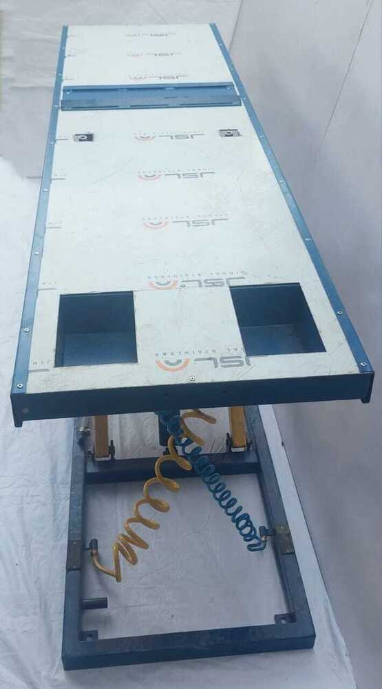 Hydraulic Bike Lift for TVS..