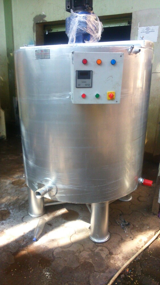 Chocolate Holding Tank