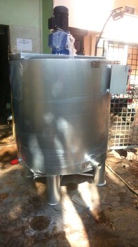 Chocolate Holding Tank