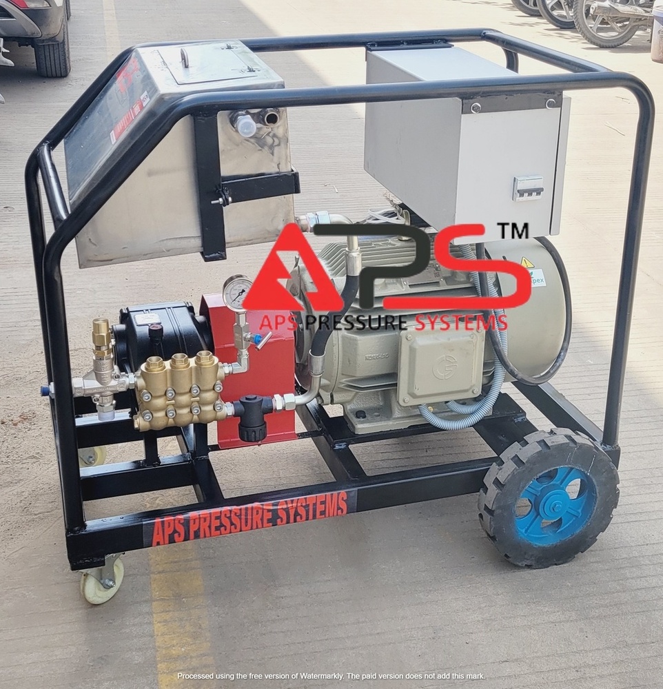 Ultra High Pressure Water Hydro Blasting Machine - Flow Rate: 12-150 Lpm