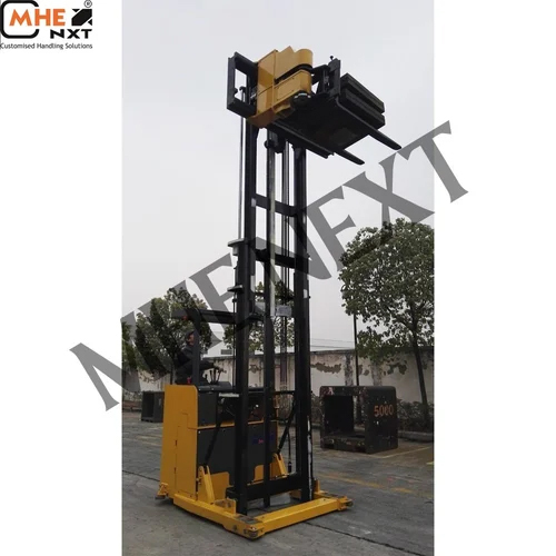 Narrow Aisle Trilateral Stacker