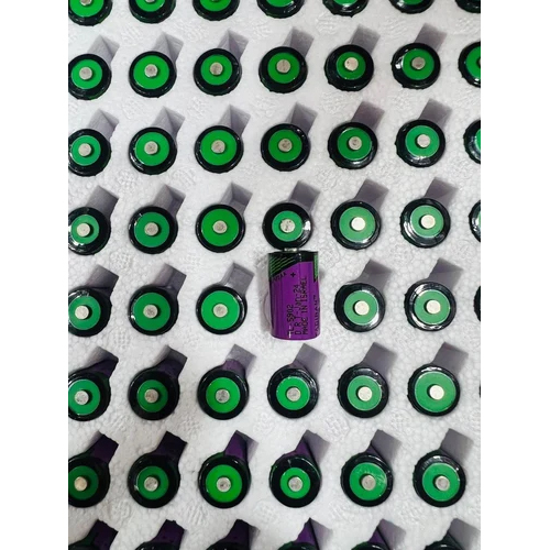 3.6 V 1-2 Tadiran Lithium Inorganic Battery - Battery Capacity: 101 A 105ah