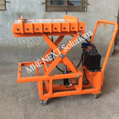Die Loading Mobile Scissor