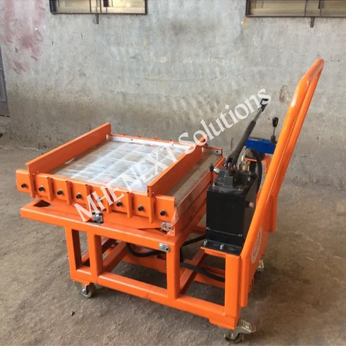Die Loading Mobile Scissor