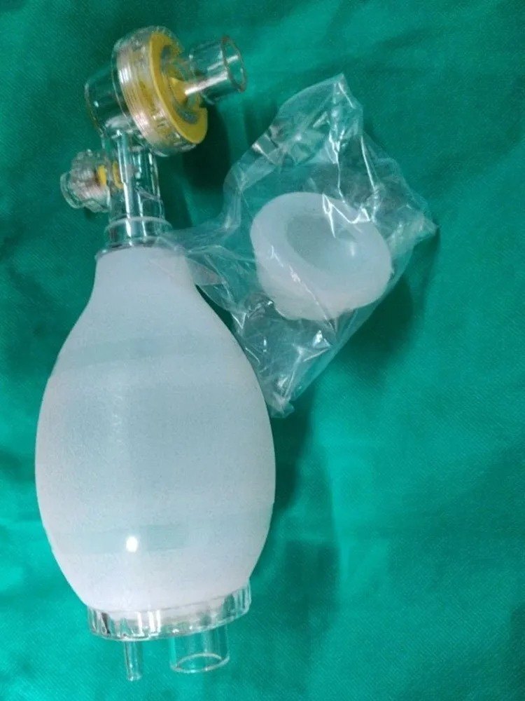 Silicone Pediatric Ambu Bag - High Grade Silicone Rubber, Size-4 Face Mask, Includes Reservoir Bag & Oxygen Tube, Reusable & Latex Free