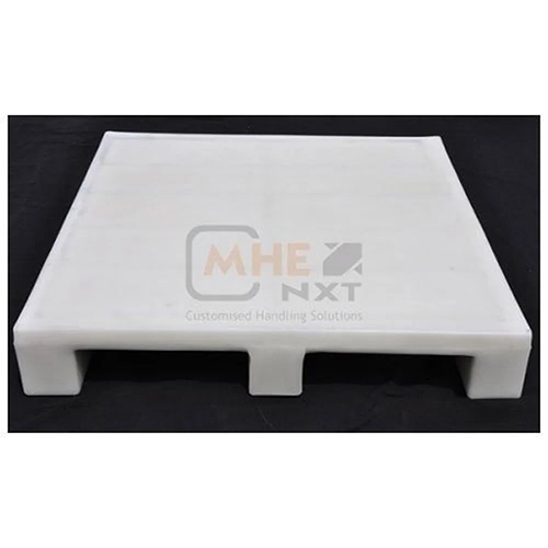 Roto Molded Plastic Pallets