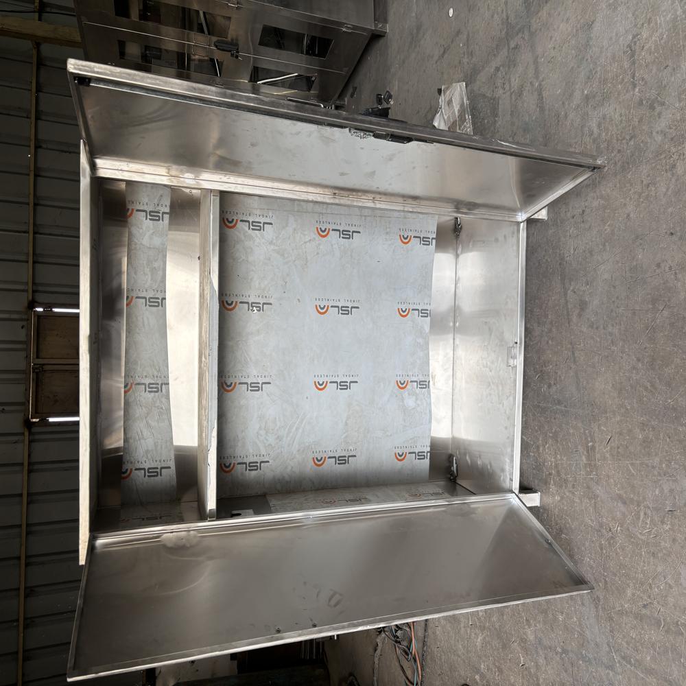 Stainless Steel Visitor Apron Cabinet - Ward Furniture For Hospitals, Durable Design With Protective Lower Panel