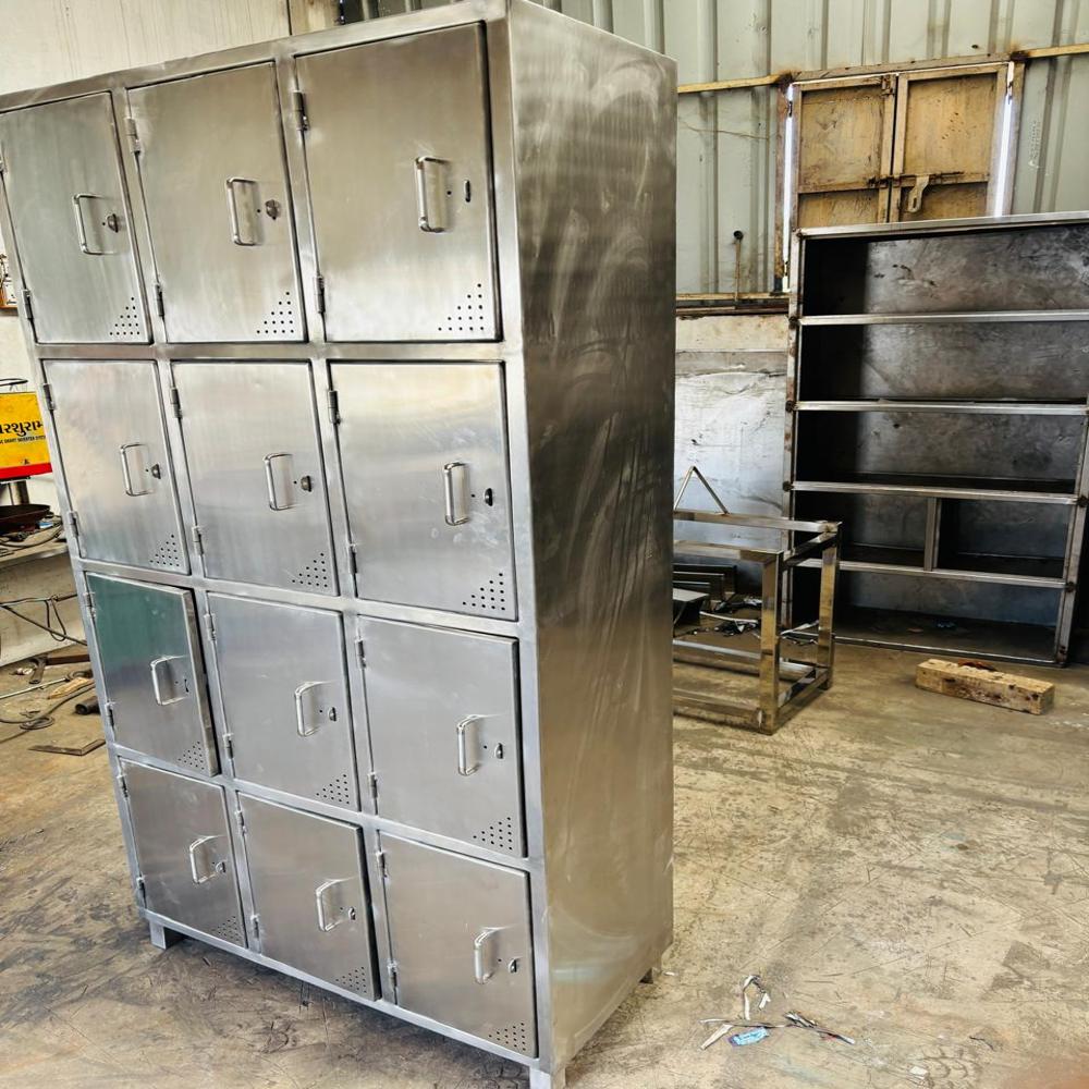 Silver Ss Staff Lockers