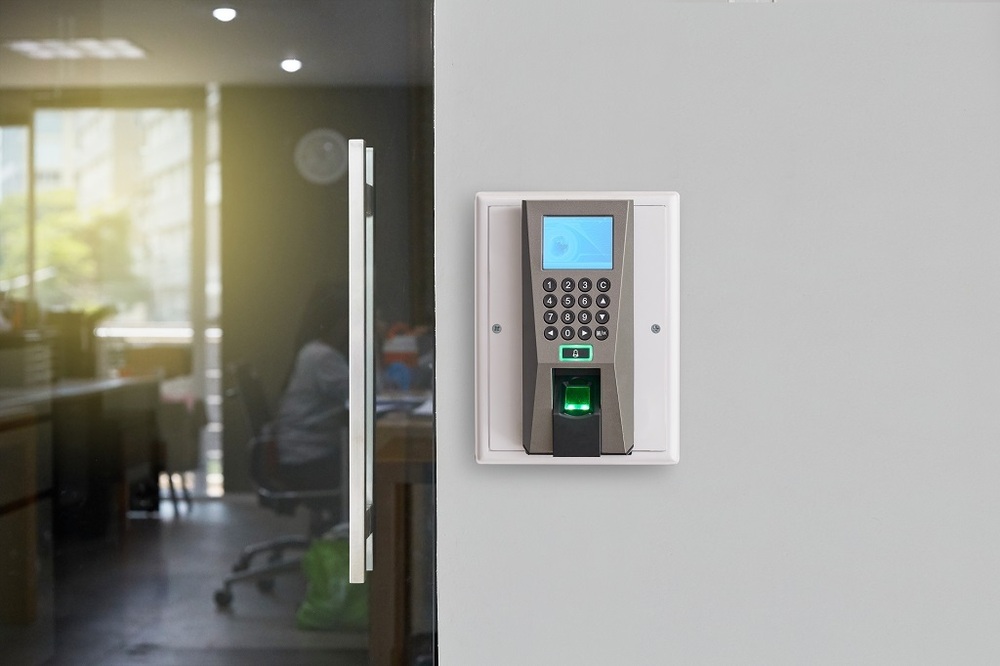 Keypad Access Control - Color: Black