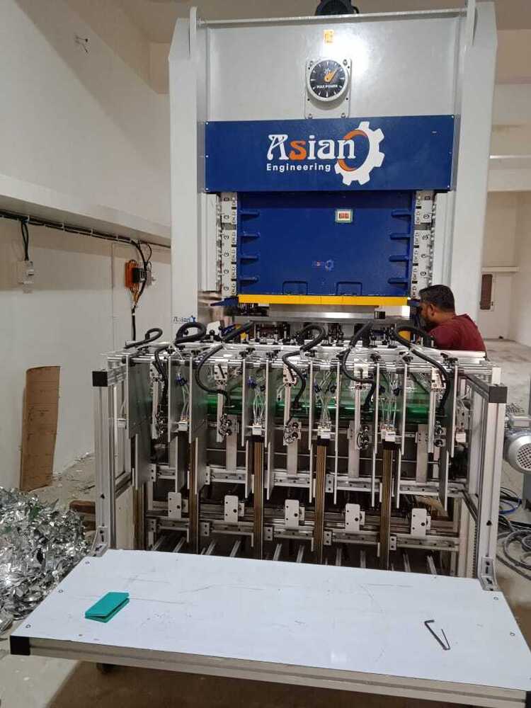 Automatic Aluminum Foil Container Making Machine Asian - Color: White & Blue