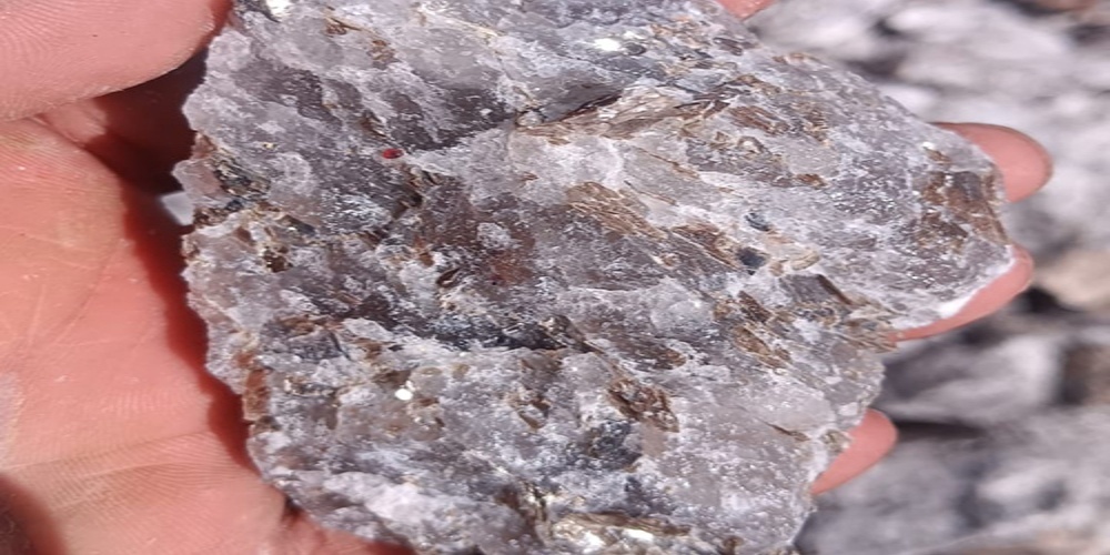Mica Quartz - Application: Industrial