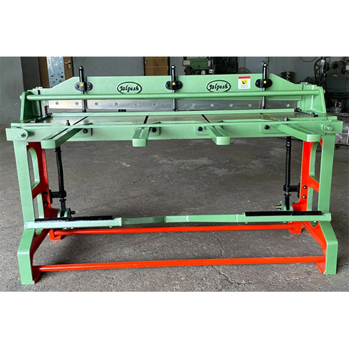 Manual Treadle Type Shearing Machine