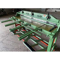 Manual Treadle Type Shearing Machine