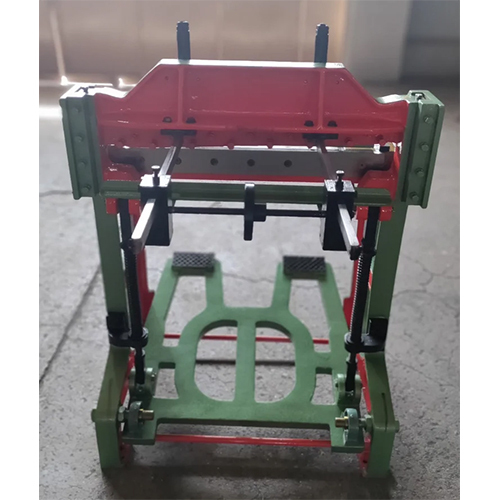Industrial Treadle Guillotine Shearing Machine (2)