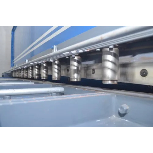 MS Hydraulic Shearing Machine