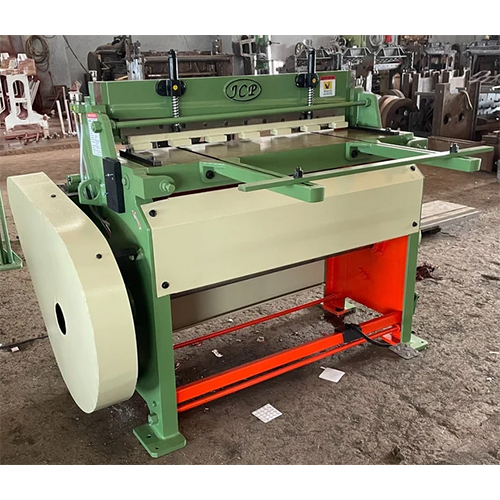 Semi Automatic Sheet Shearing Machine