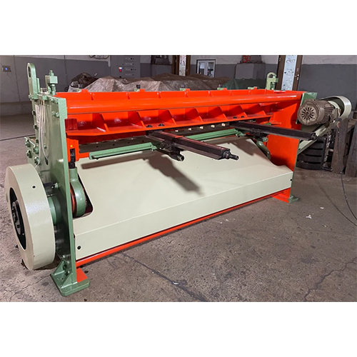 Under Crank Shearing Machine - Automatic Grade: Semi-automatic