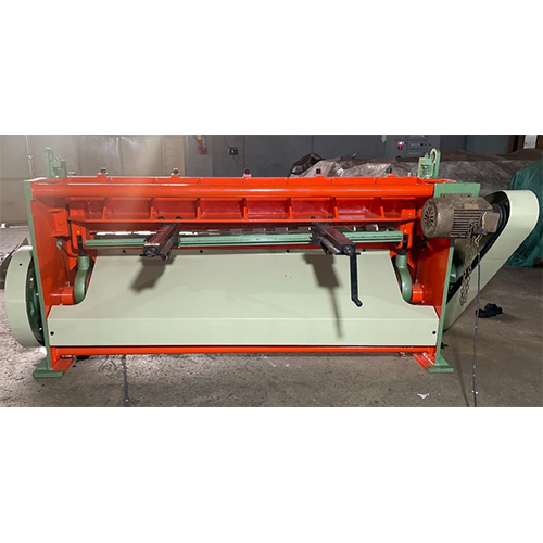 Under Crank Shearing Machine - Automatic Grade: Semi-automatic