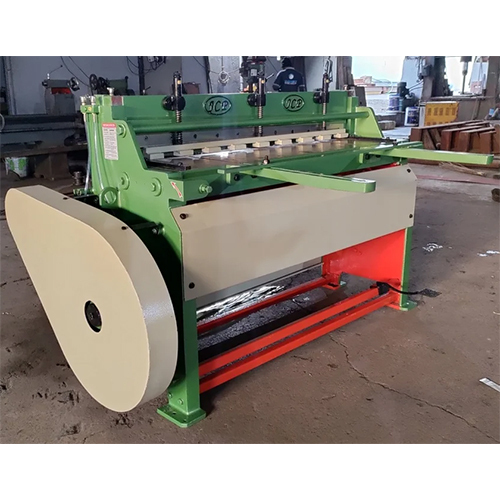 Metal Sheet Shearing Machine - Mild Steel, 1000 Mm Cutting Width, 1-2 Mm Cutting Thickness | Semi-automatic, Human Machine Interface Control, 1-year Warranty