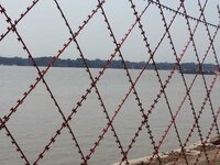 Gi Razor Wire - Color: Silver