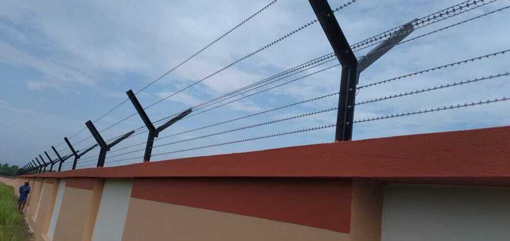 Mild Steel Razor Wire - Color: Silver