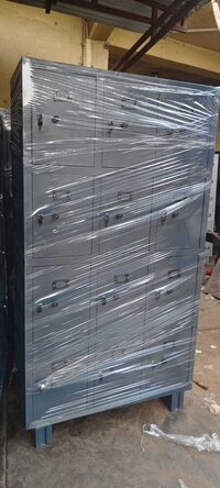12 doors staff locker