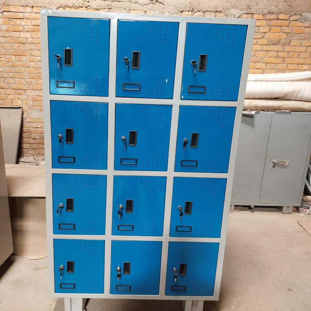 15 doors staff locker