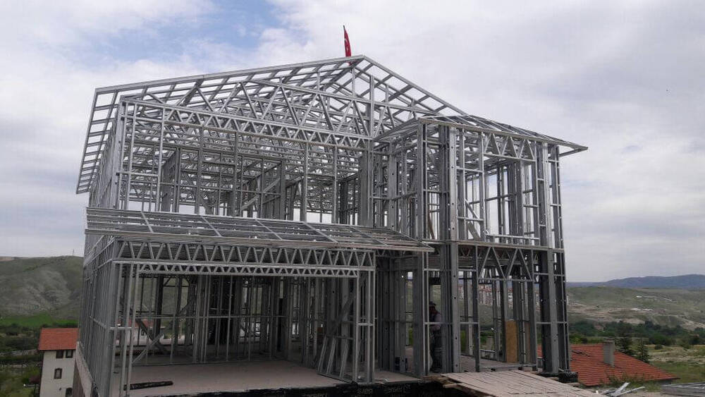 Pre Engineered Building Structure - Material: Iron