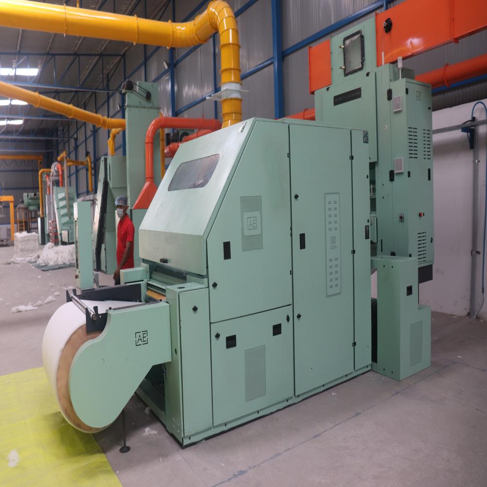 CARDING MACHINE FOR SURGICAL COTTON
