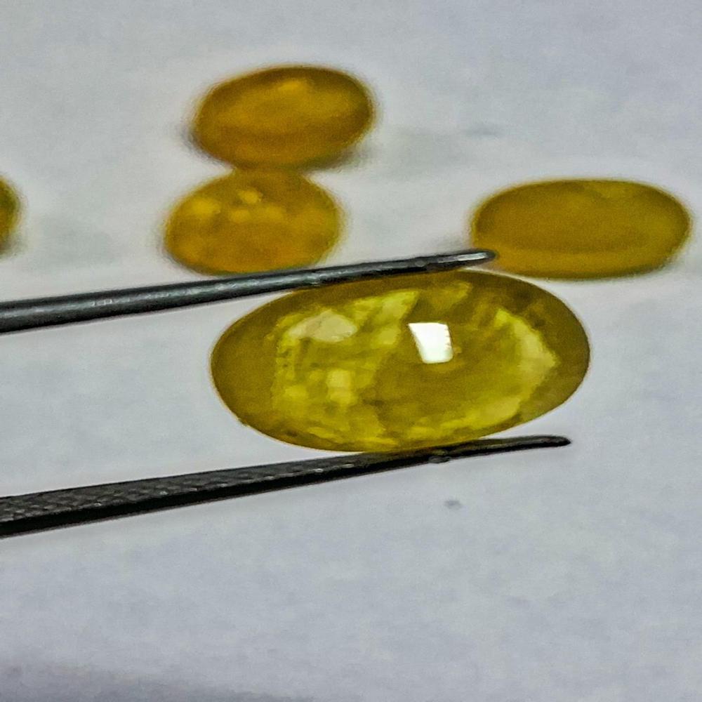 Yellow sapphire Nigerian natural pukhraj
