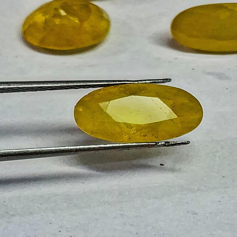Yellow sapphire Nigerian natural pukhraj