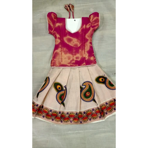 Kerala Pattu Pavadai