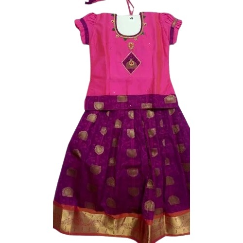 Pattu Pavadai