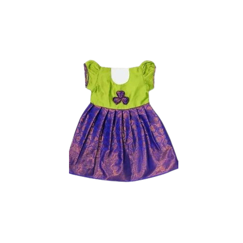 बच्चों का रेशमी फ्रॉक