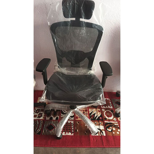 PUF Rev olving Office Chair