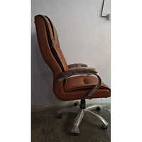 Boss High Back Rev olving Chair