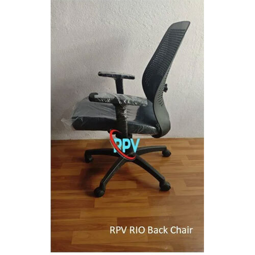RPV Rio Black Rev olving Chair