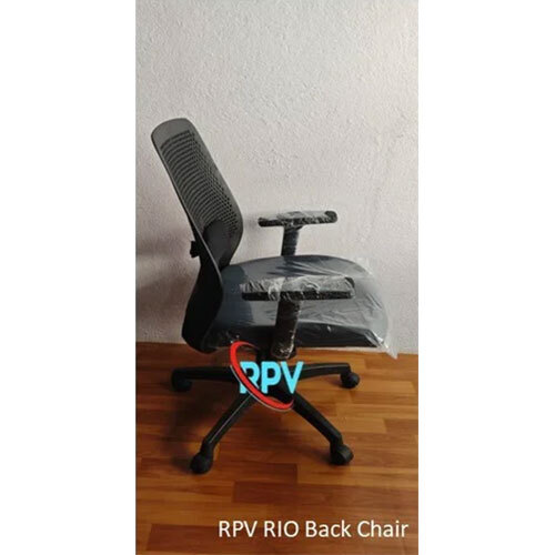 RPV Rio Black Rev olving Chair