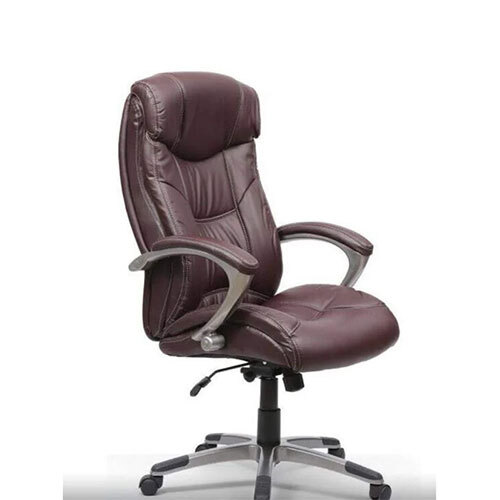 Cozy Leather Boss Chair