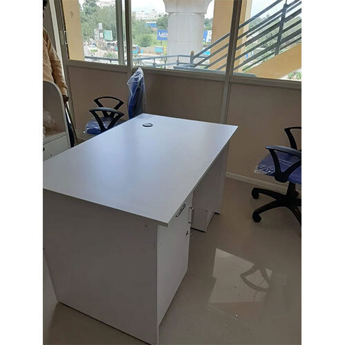 White Aluminum Office Table
