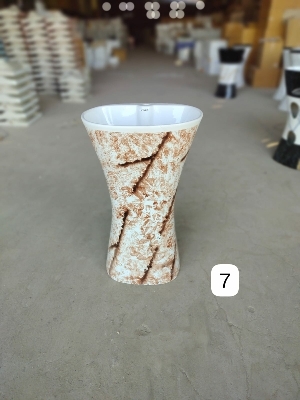One piece wash basin