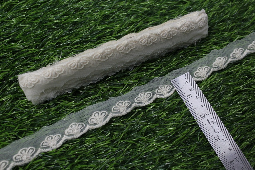 Fancy Embroidery Cutwork Lace - Color: Off Wiht