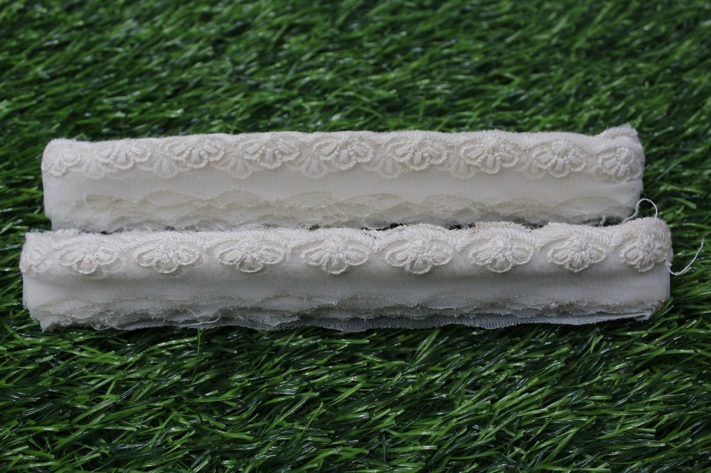 Fancy Embroidery Cutwork Lace - Color: Off Wiht