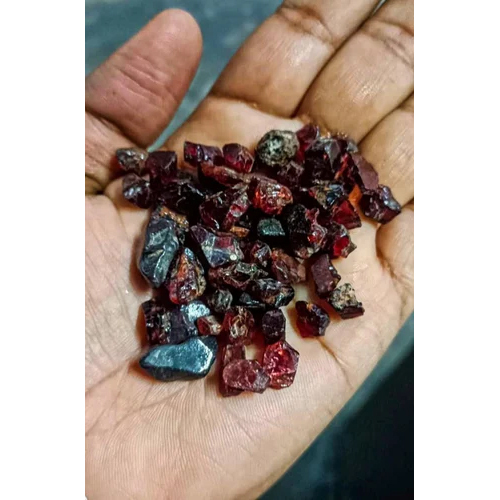 गोमेद पत्थर कच्चा पत्थर