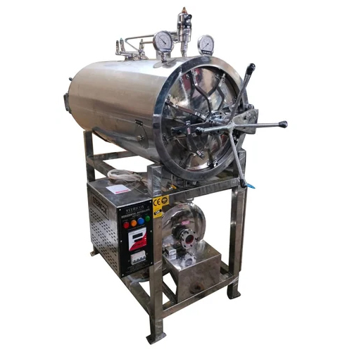 Cylindrical Horizontal Autoclave