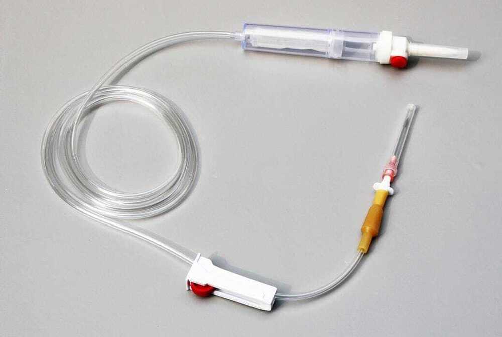 01_Blood Transfusion Set