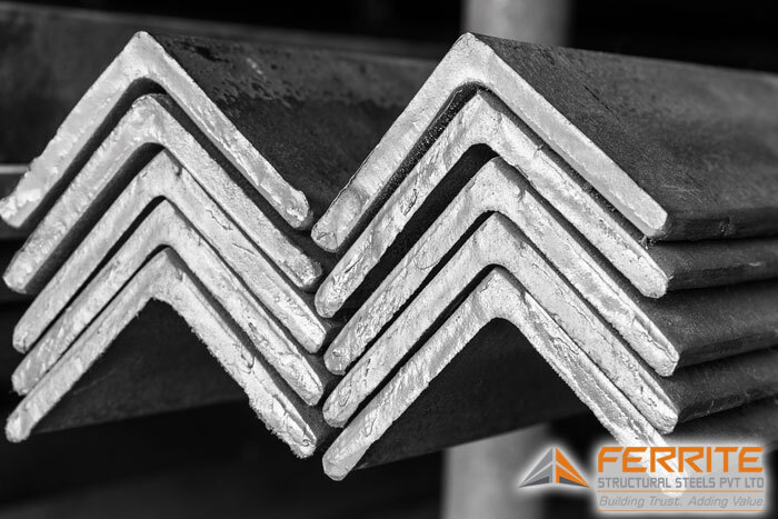 Steel Angle For Construction - Silver L-shaped 50x50x6, 65x65x6, 75x75x9 Mm, Polished Finish, Customized Shape, 0.390-2.864 Kg/ft, Ideal For Structural Support And Bracing