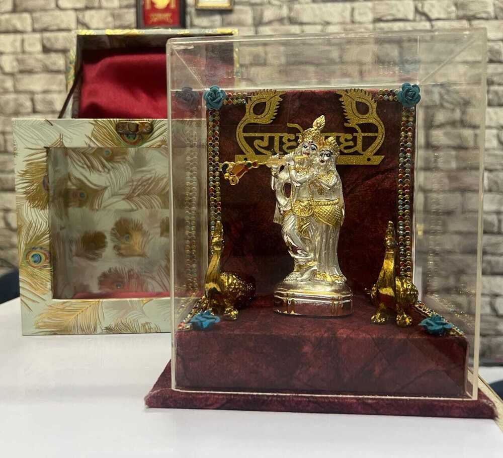 राधा कृष्ण मूर्ति कैबिनेट